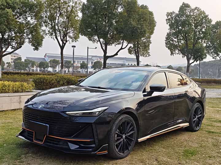 Changan UNI-V 2022 1.5T sports version
