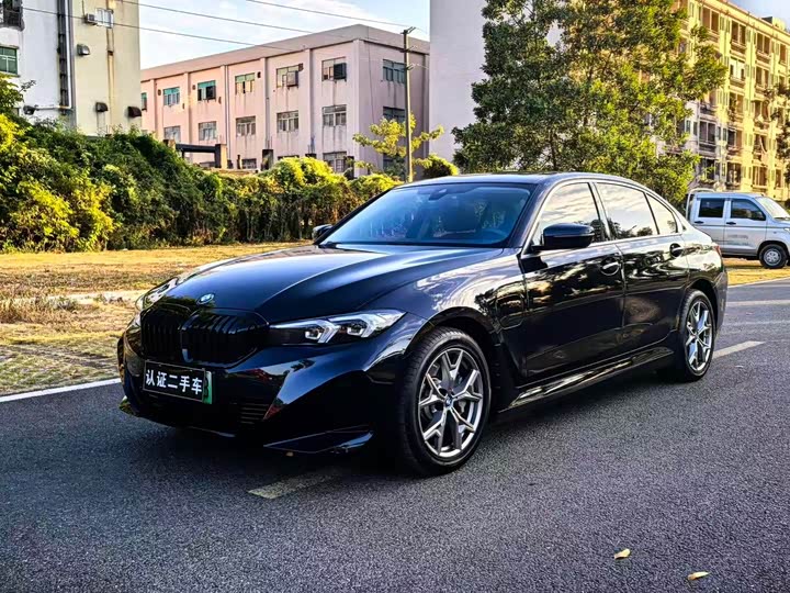 BMW i3 2022 eDrive 35 L
