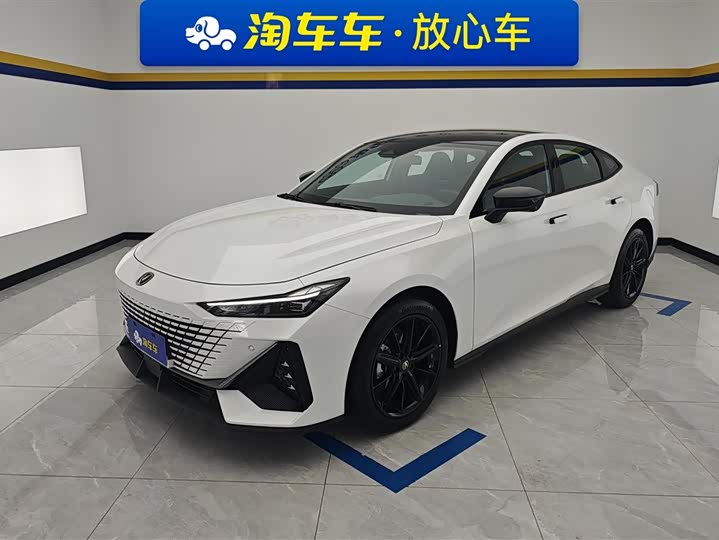 Changan UNI-V 2024 1.5T high-energy version