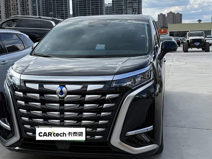Denza D9 2022 model DM-i 970 four-wheel drive flagship model