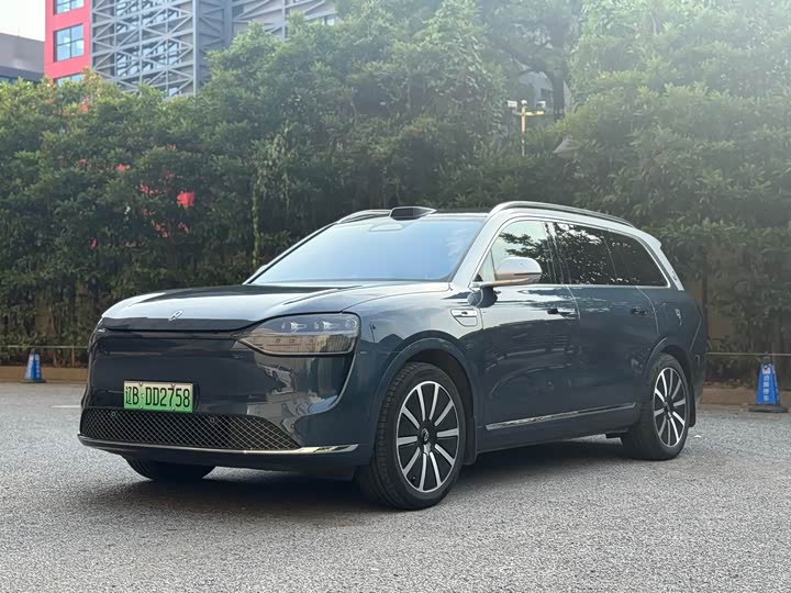 Wenjie M9 2024 pure electric Ultra version 100kWh 6-seater version