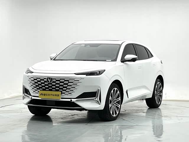 Changan UNI-K 2021 2.0T all-wheel drive premium model