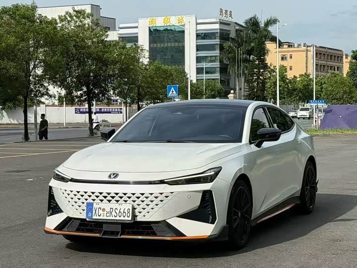 Changan UNI-V 2024 1.5T noble sports model