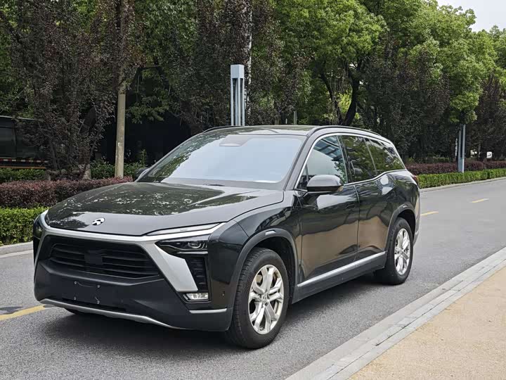 NIO ES8 2022 75kWh six-seater version