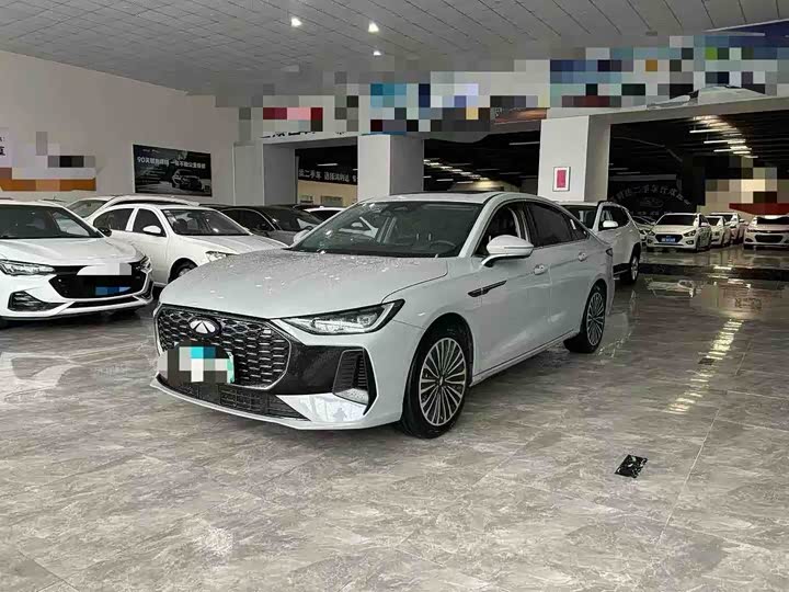 Fengyun A8L 2025 1.5TGDI 145km luxury model