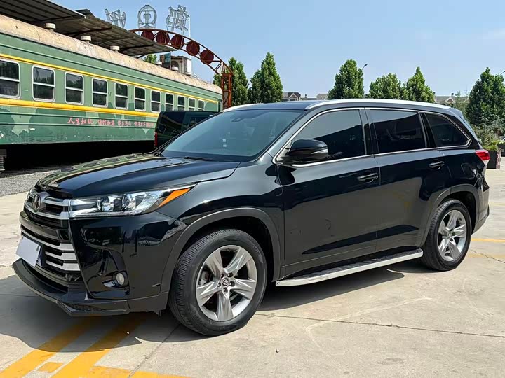 Highlander 2021 2.0T four-wheel drive luxury version 7 seats