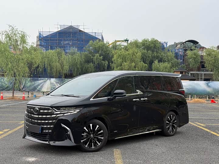 Vellfire 2024 Crown Hybrid 2.5L Executive Lounge