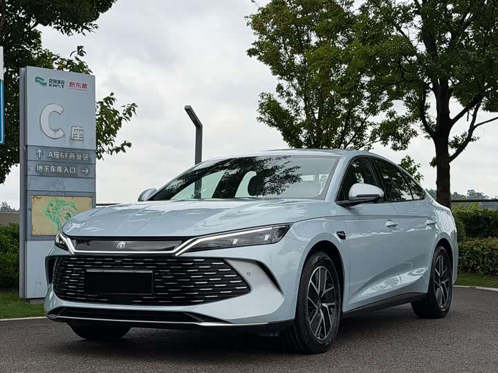 Qin L 2025 DM-i Smart Driving Edition 120KM Transcendent Type