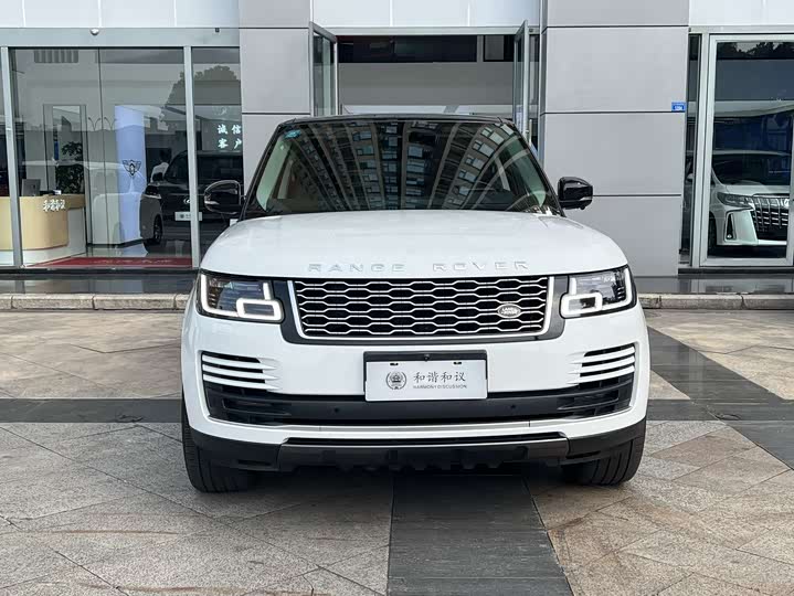 Range Rover 2022 3.0 L6 360PS Legacy Edition