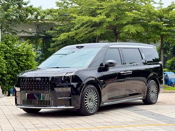 Zeekr 009 2024 6-Seater Executive AWD 108kWh