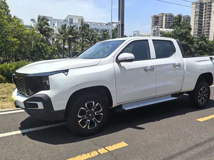 Changan Hunter 2024 Warrior Edition Luxury Dual Motor Four-wheel Drive Extra Long Box