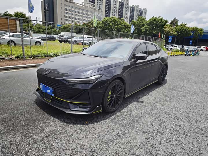 Changan UNI-V 2022 1.5T sports version