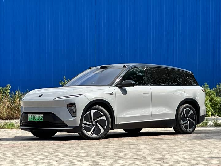 NIO ES8 2023 75kWh Executive Edition