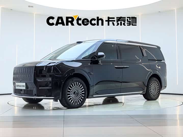 Zeekr 009 2024 6-Seater Executive AWD 108kWh