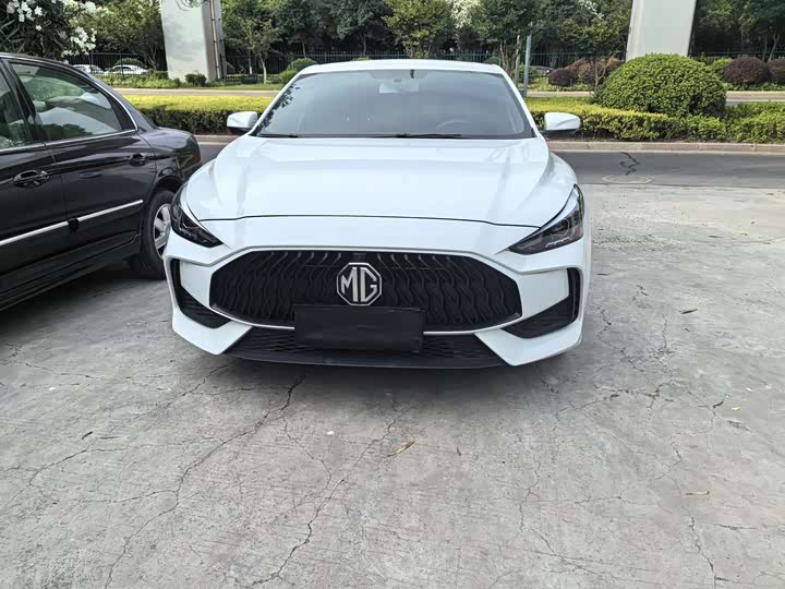 2021 MG5 2021 180DVVT CVT Youth Fashion Edition