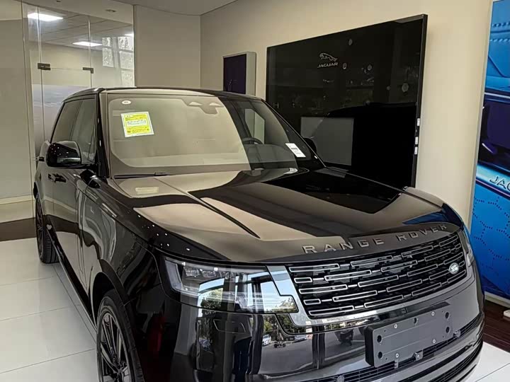 Range Rover 2026 3.0 L6 400PS Black Edition