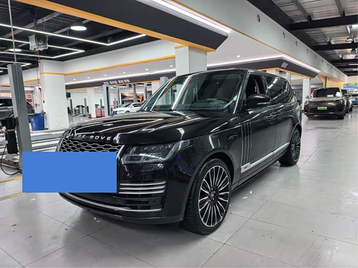 Range Rover 2022 3.0 L6 400PS Legendary Extended Classic Edition