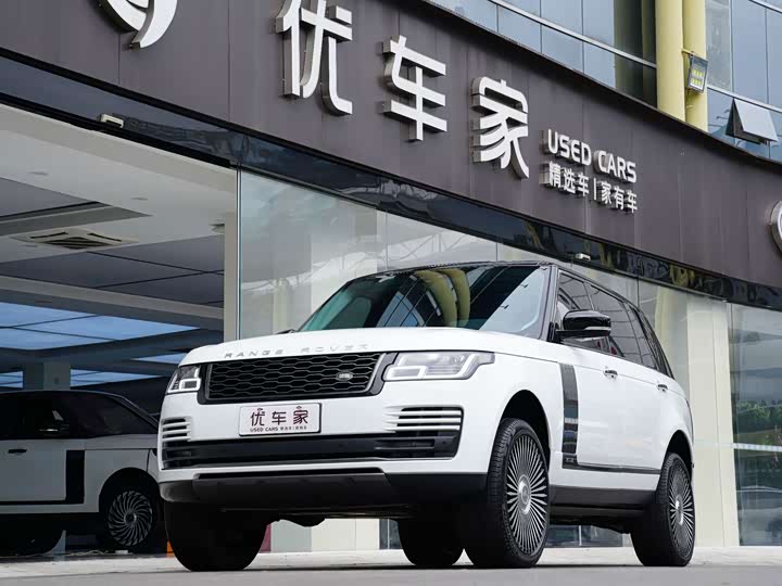 Range Rover 2022 3.0 L6 400PS Legendary Extended Classic Edition
